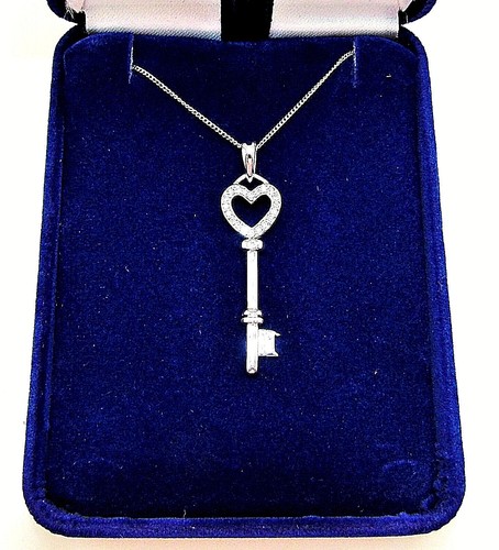 9CT HALLMARKED WHITE GOLD G/H SI 0.08CT NATURAL DIAMOND KEY PENDANT (CHAIN OPT) - Picture 3 of 9