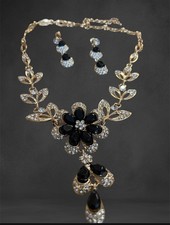 Womens Exquisite Necklace Teardrop Earrings Set Jewelry for Formal Occasions