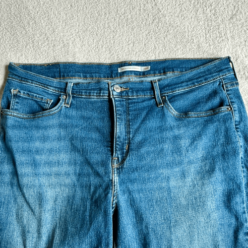 NWOT Levi’s Women’s 314 Shaping Straight Leg Jeans - Picture 4 of 16