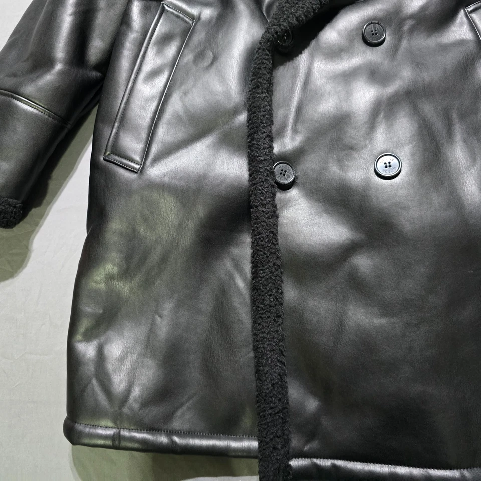 Abrigo largo de doble botonadura de doble botonadura de piel de oveja sintética para hombre GUESS Foto 4 de 4