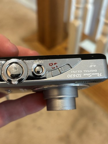 Canon PowerShot ELPH SD630 - 6.0 MP Digital Camera --Lens Error - Picture 6 of 10