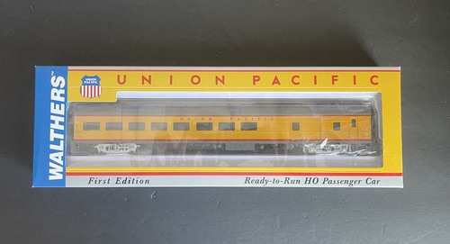 Walthers 932-9550 ACF Cafe-Lounge, Union Pacific Cities Series, HO Scale - Picture 1 of 4