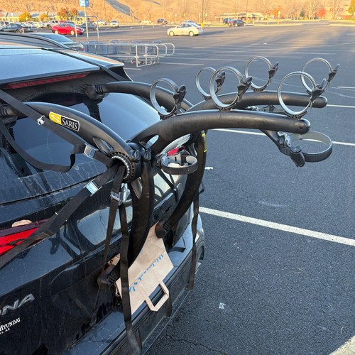 Portabicicletas Saris Bones 3 Maleteros para Montaje con Correa de Coche 3 Bicicletas Negro - Imagen 2 de 18