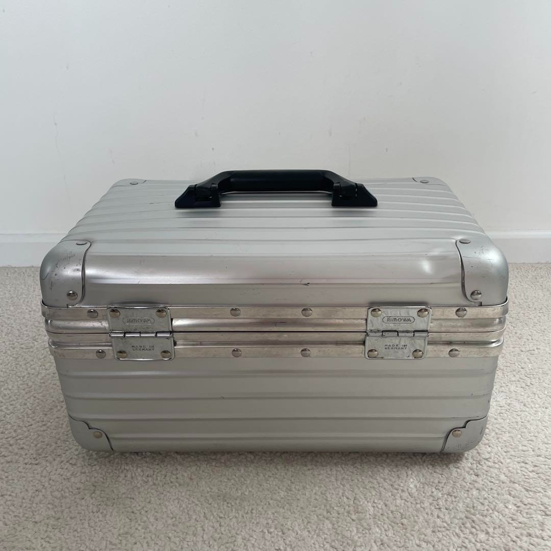 希少 RIMOWA Opal/オパール ビューティケース 19L アルミニウム RIMOWA Opal Beauty Case 19L Aluminum Silver Authentic | eBay