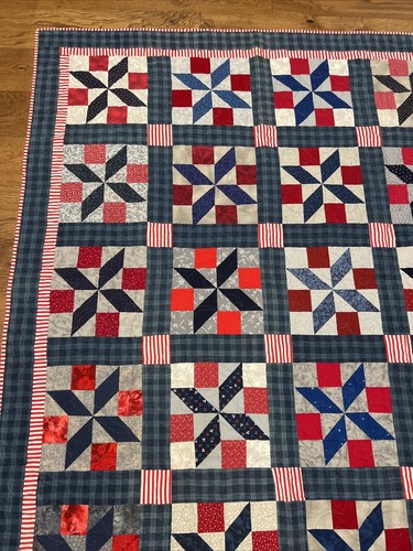 2 VTG Handmade Machine Sewn Quilts Red White Blue Patriotic Stars Stripes - Picture 3 of 22