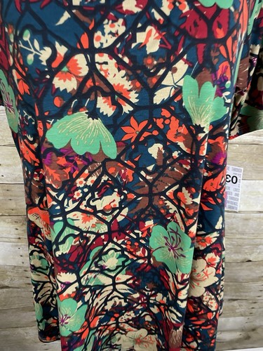 NWT LuLaRoe Perfect T M Women's Top - Size Medium - Fast SHIPPING!!! - Picture 2 of 6