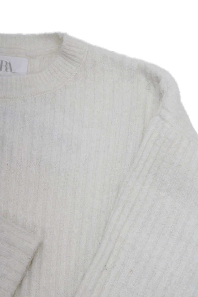 Suéter tejido corto cuello redondo manga larga blanco talla 6-7 años de Zara para niñas Foto 3 de 4