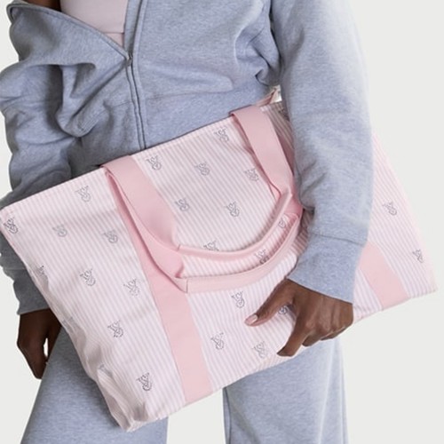 VICTORIA’S SECRET BLACK FRIDAY CANDY CANE PLUSH BLANKET & PINK SHINE TOTE SET - Picture 2 of 7