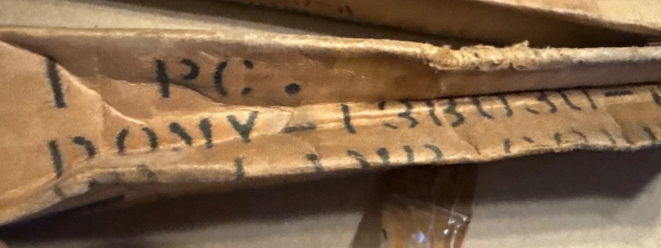 1969 Ford Mercury Park Lane acabamento de grade de farol destro e LH NOS DOMY 13B029/30 - Imagem 4 de 4