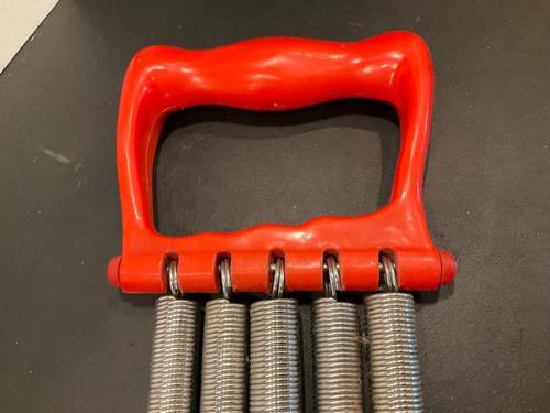 Vintage 4 Steel Spring Resistance Chest Expander 23” Orange Red Good Condition - Picture 4 of 5
