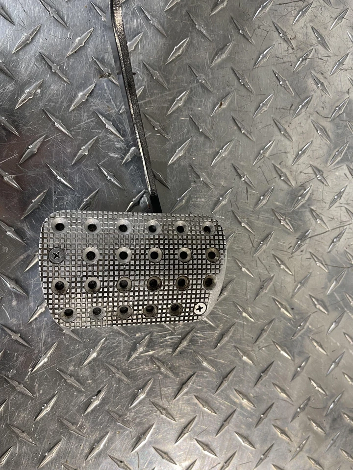 Mercedes Benz ML55 2000 AMG conjunto de pedal de freno probado OEM W163 Foto 2 de 4