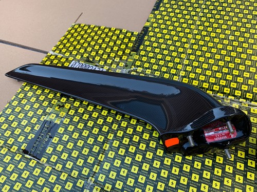 Ferrari 458 Italia Spider FABRICANTE DE EQUIPOS ORIGINALES parachoques delantero de carbono alerón alas ala NUEVO - Imagen 9 de 12