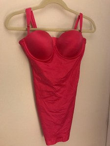 Victoria-s-Secret-Cupped-Shaping-Slip-Pink-34D-34-D-Bra-Shapewear-Power-Figure