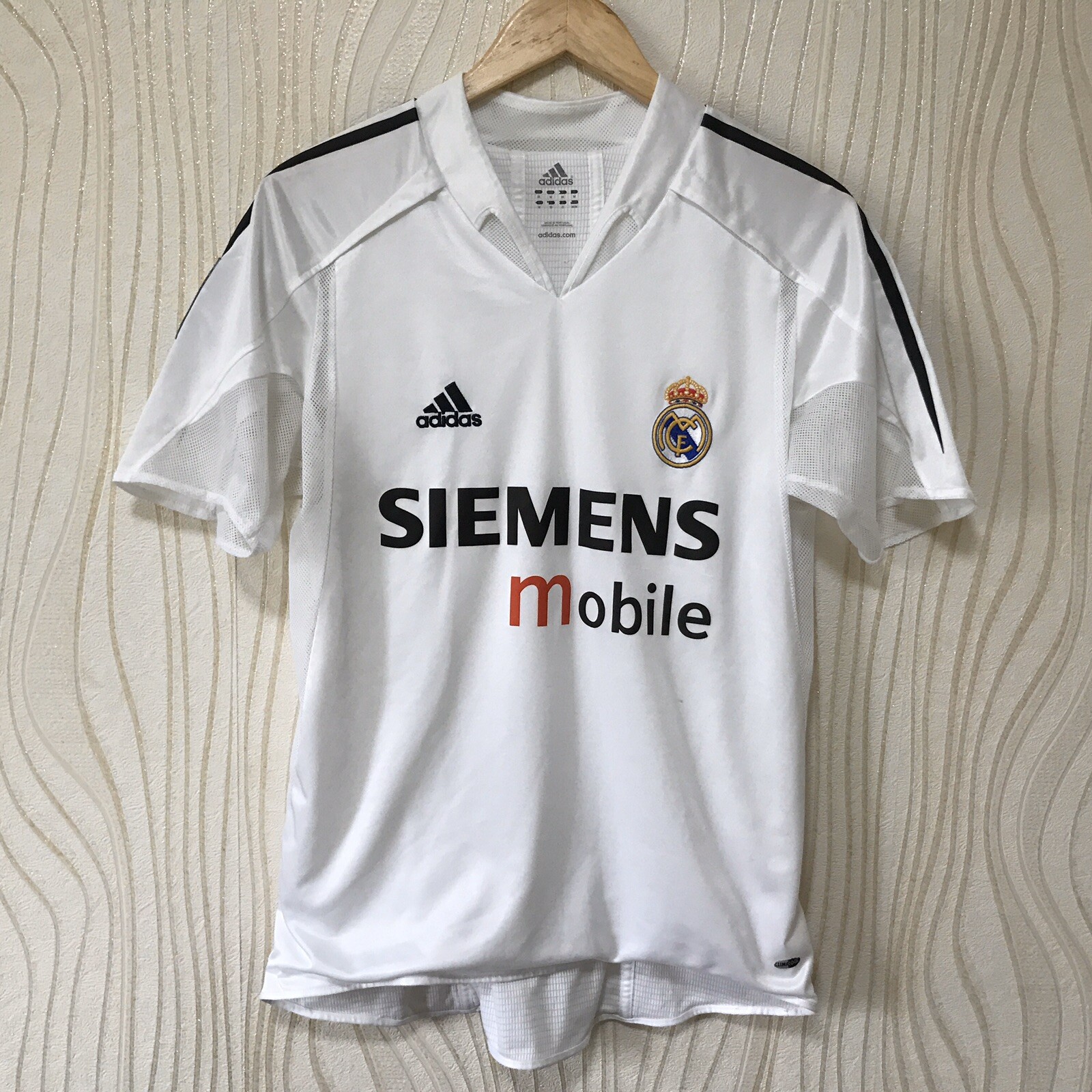 2004 real madrid jersey