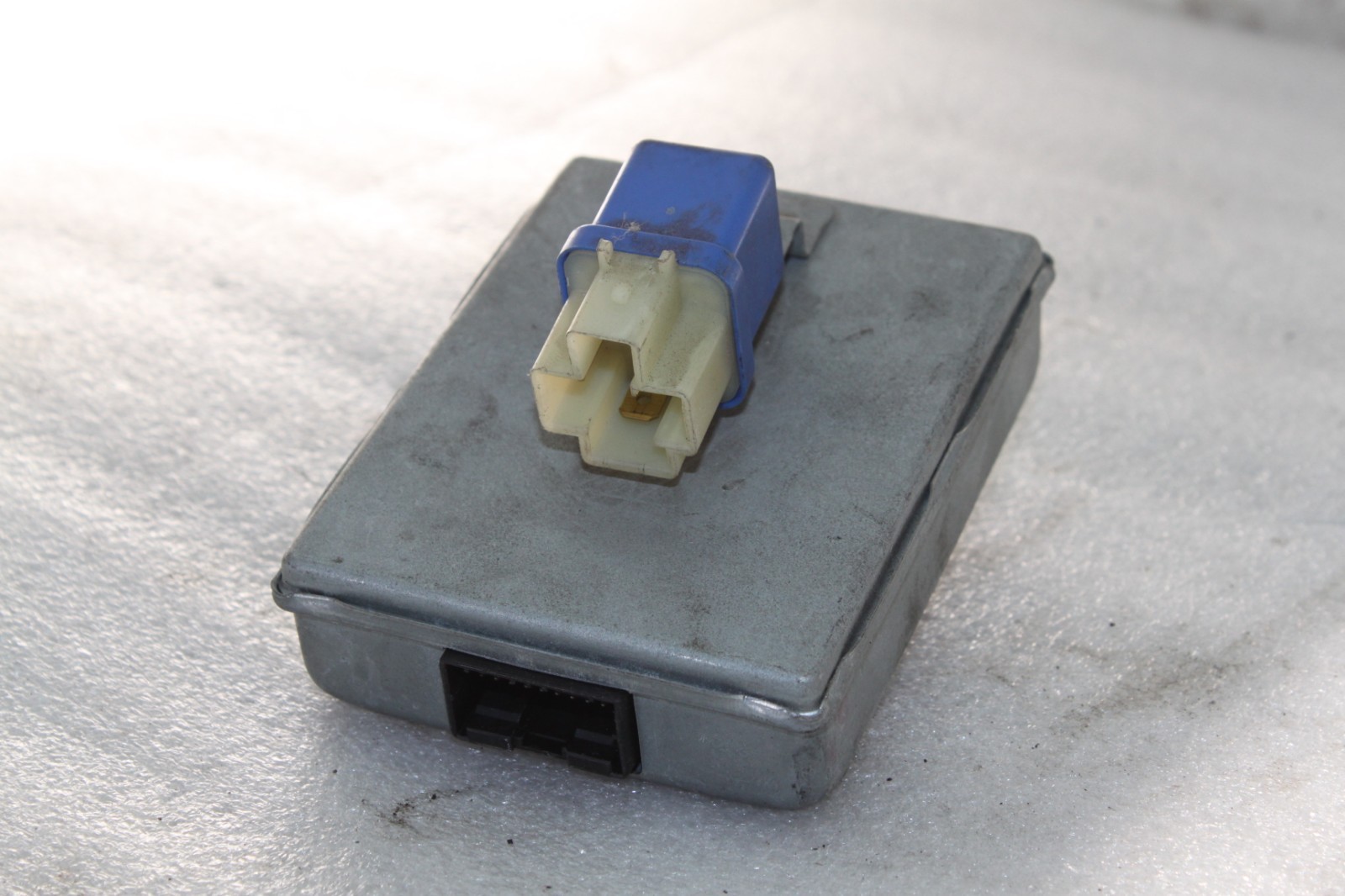 18930 9E000 98 99 Nissan Altima Cruise Control Computer Module Z101 MS