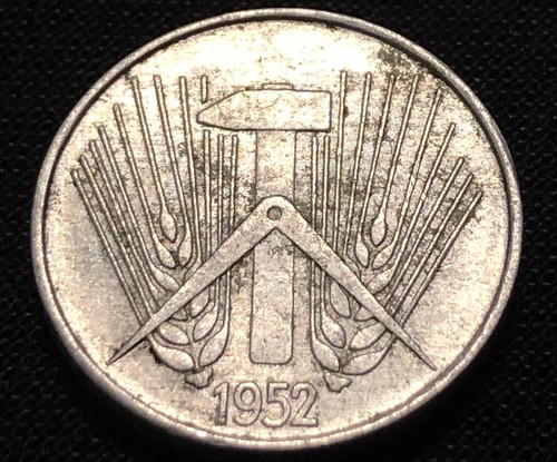East Germany 5 Pfennig 1952-A DDR. World Coin. Combined Shipping Discounted - Picture 1 of 4