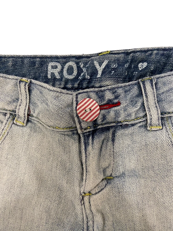 Pantalones Cortos de Jean Roxy Denim Azul Envejecido Para Mujer Talla 3 27” Cintura ¡Utilizados en Excelente Condición! Foto 4 de 4