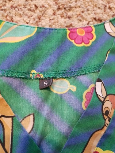 Bambi Scrub Deer Fawn Flowers Leaves Green Top Size Small Vneck Short Sleeve - Picture 4 of 8