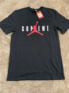 š„AUTHENTIC SUPREME x NIKE AIR JORDAN T SHIRT BOX LOGO NWOT 2015