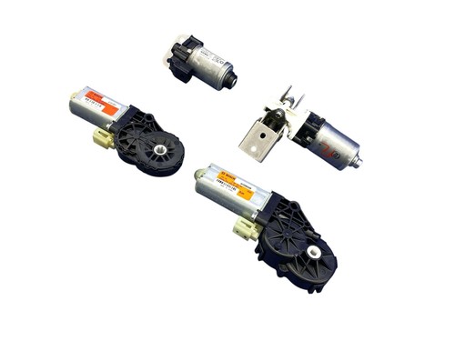 2025 MAZDA CX-5 FRONT LEFT SEAT CONTROL ADJUSTMENT MOTOR W/ MEMORY SET OF 4 OEM