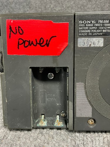 Sony ICF-7500W 📻 Portable AM/FM Receiver – Silver (For Parts) - Picture 11 of 16