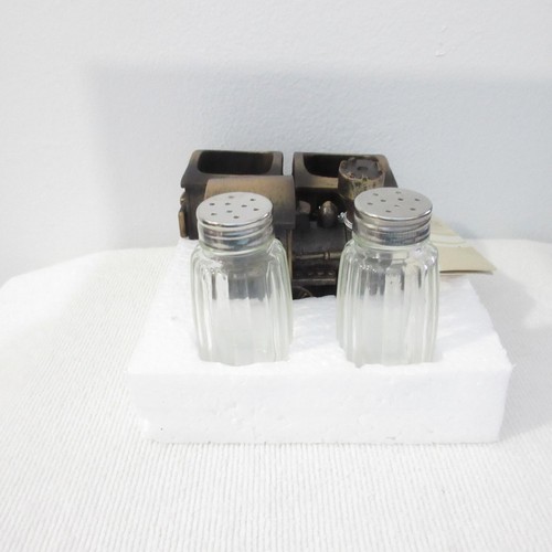 TRAINS LOCOMOTIVE SPICE EXPRESS DWK SALT & PEPPER SHAKERS GLASS - Picture 2 of 5