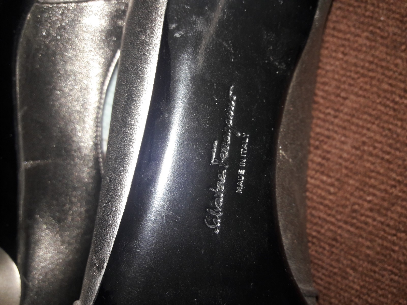 SALVATORE FERRAGAMO HEEL BRONZE IN METALLIC BRONZE HEEL TONE- GREAT PRE-OWNED CONDITION 0ef1b4 SALVATORE FERRAGAMO HEEL BRONZE IN METALLIC BRONZE HEEL TONE- GREAT PRE-OWNED CONDITION 0ef1b4