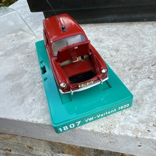 Marklin VW Variant 1600 - NEAR MINT - Red - Vintage 1:43 Volkswagen Germany Made - Picture 10 of 20