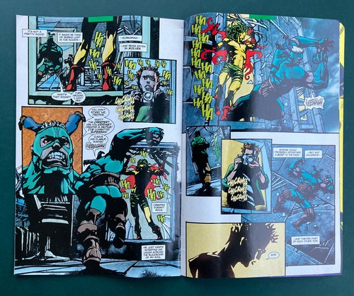 DC Comics -- Superman: Metropolis 2003 City of Tomorrow/Love Eternal/Made Metro - Imagen 18 de 20