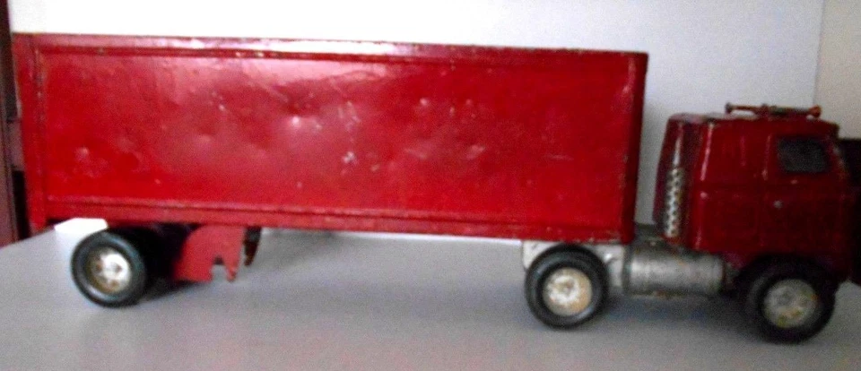 ANTIGUO JUGUETE VINTAGE INTERNACIONAL ERTL SEMI Foto 2 de 4