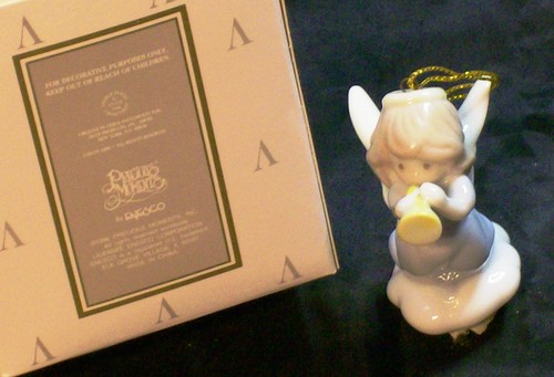 Precious Moments Ornament Yr.1996 Joy To The World Bugling Angel W/Packaging - Picture 4 of 6