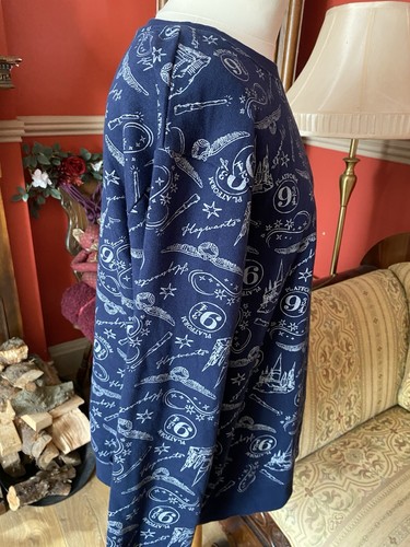 FELPA MAGLIONE PULLOVER HARRY POTTER WORLD UNISEX PIT2PIT 27 pollici ORO NAVY - Foto 5 di 7