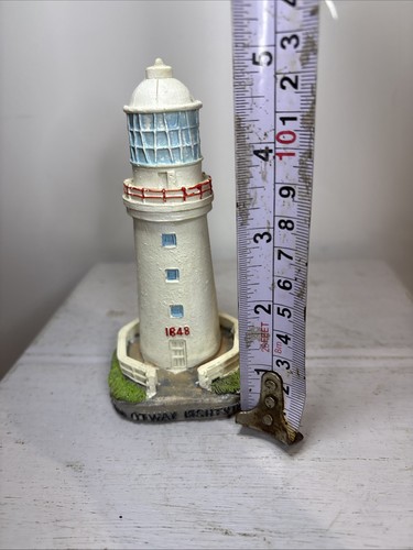Cape Otway Lighthouse Station Vintage Collectable Figurine - Picture 8 of 9