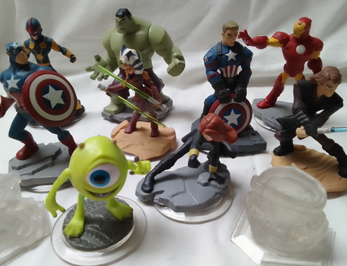 Eleven Walt Disney Marvel, Star Wars, Monsters Inc Disney Infinity TTL