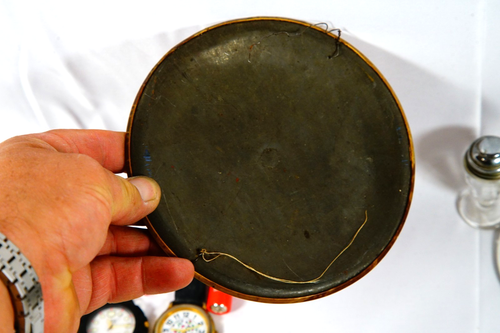 Lote de cajones de chatarra coleccionables vintage joyas patrimoniales relojes cuchillos políticos - Imagen 3 de 24