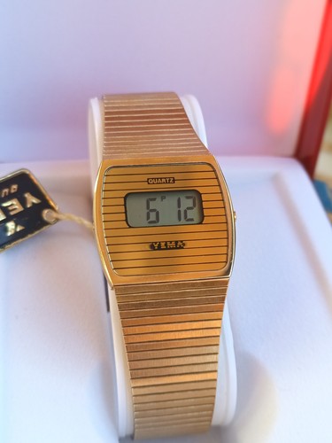 Vintage LCD Digital Watch Yema Gold Tone Ultra Thin NOS With Box - Picture 2 of 6