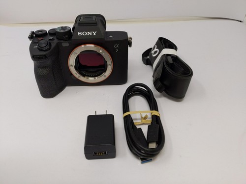 Sony Alpha 7 Iv Full-frame Mirrorless Interchangeable Lens Camera - Picture 2 of 8