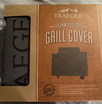 TRAEGER INDUSTRIES Traeger Ironwood 885 Grill Cover- Gray with Black Logo