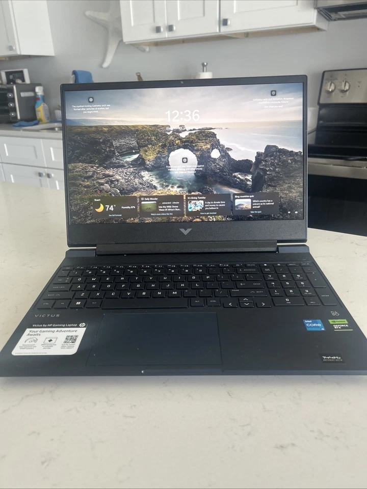 HP Victus 15.6" 144Hz Gaming Laptop-Intel Core i5-8 GB RAM-512GB SSD - Image 3 of 4
