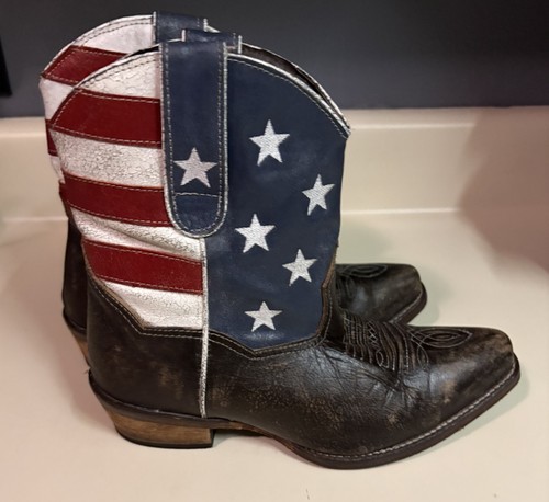 Stivali western Roper American Beauty da donna taglia 7 in pelle marrone con bandiera invecchiati - Foto 2 di 12