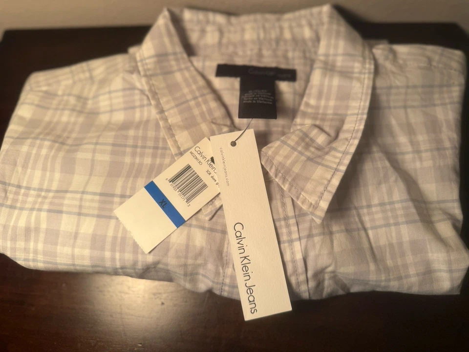 Calvin klein Jeans Shore Grey Button Down Short Sleeve Size XL - Image 2 of 4