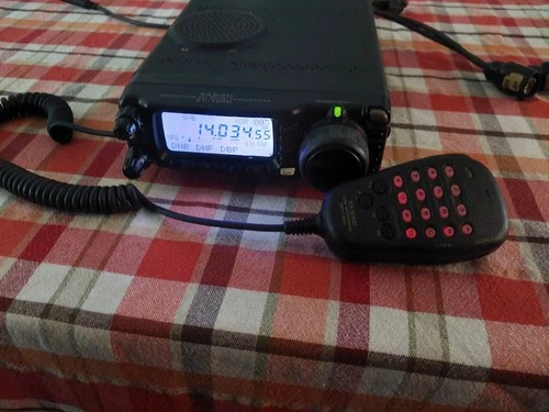Yaesu FT-100d Amateur Ham Radio Mobile HF/VHF/UHF all-mode transceiver tested