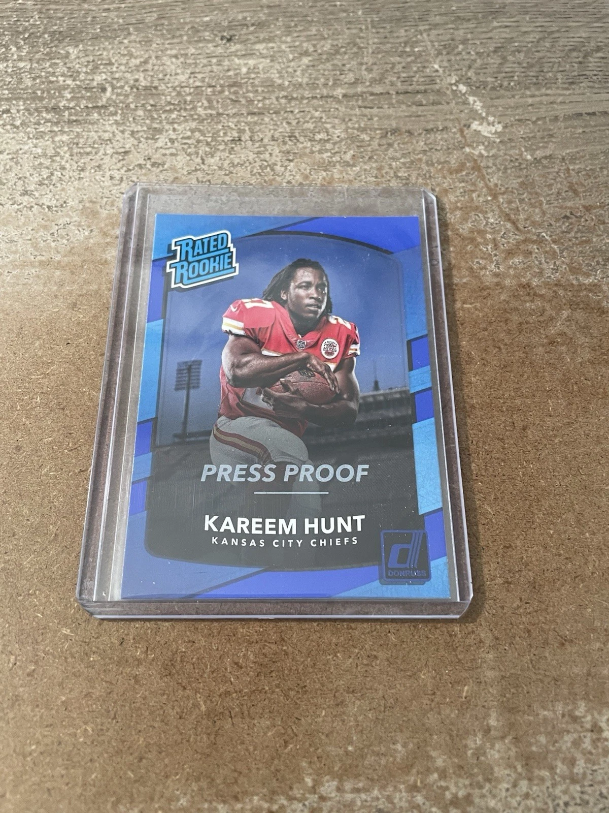 2017 Panini Donruss Rated Rookie Press Proof Blue Kareem Hunt #332 RC Chiefs