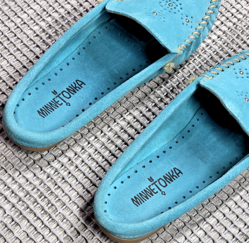 Zapatos Minnetonka Para Mujer 8 Mocasines Azul Sin Cordones Tachonado Gamuza Suave Mula - Imagen 11 de 19