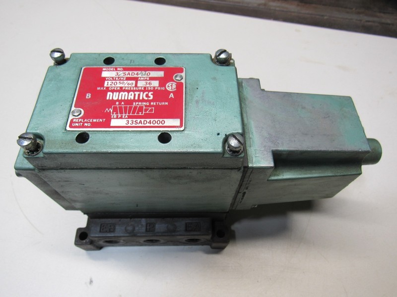 Numatics 34SAD4410 Pneumatic Solenoid Valve  120 VAC 50/60  .36 amps  Base