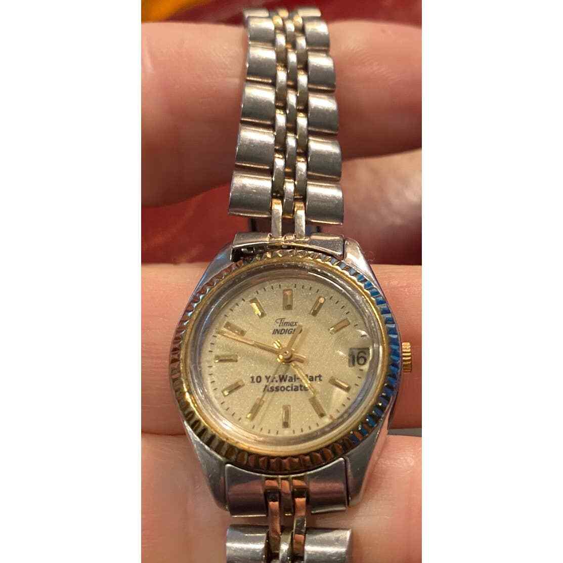 VTG Women;s 26mm TwoTone Timex Watch, 10 Year Walmart Asscoiate Award VTG Women;s 26mm TwoTone Timex Watch, 10 Year Walmart Asscoiate Award
