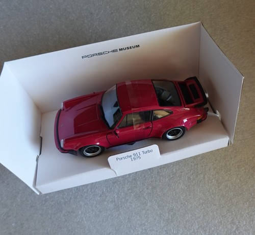 PORSCHE 911 930 TURBO 1975 NEW MODEL 1:24 BY WELLY CAR ROSE RED MAP02493414 NEW - Bild 9 von 20