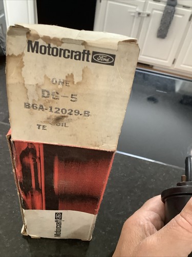Nos 1975-1979 Ford Truck Coil B6A-12029-B D5TE-12029-AB - Picture 6 of 6