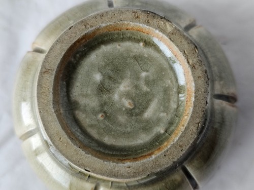studio pottery bowl, stunning celadon glaze, oriental style petal form - Picture 7 of 12