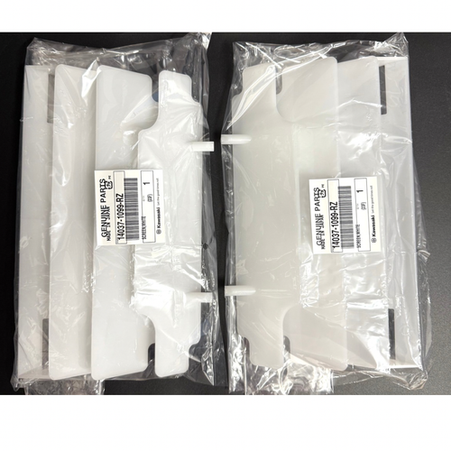 KDX200 2003 PARRILLAS RADIADOR BLANCO PARTE 14037-1099-RZ MXPUK 2003 KDX 200R (2X489 - Imagen 7 de 9